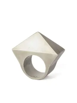 Parts of Four: Кольцо  Crescent