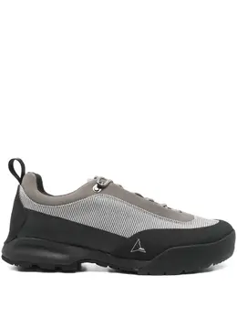 ROA: Серебристые кроссовки 