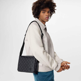 Сумка Louis Vuitton District PM, черный m46255