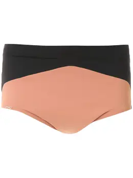 Amir Slama: Плавки 