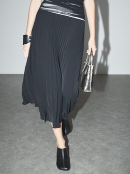 Mm6 Maison Margiela: Чёрная юбка 