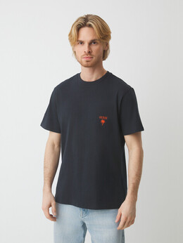 Guess: Чёрная футболка 