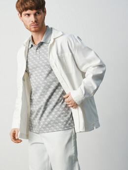 Guess: Светлая футболка 