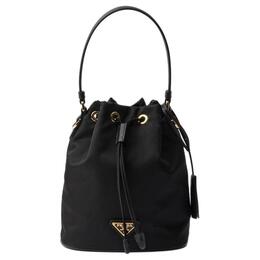 Prada Реедишн Тканевая с кожаной отделкой сумка ведро Мини женская черная 1be067_rv44_f0002_v_wom