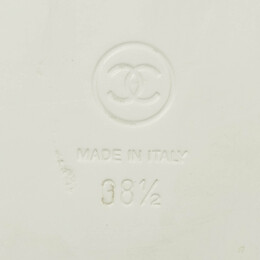 Chanel: Белые сандалии 