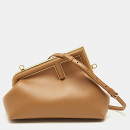Fendi: Коричневая сумка  First
