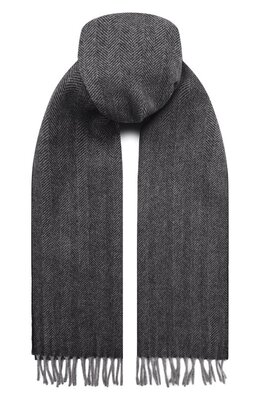 Andrea Campagna: Серый шарф 