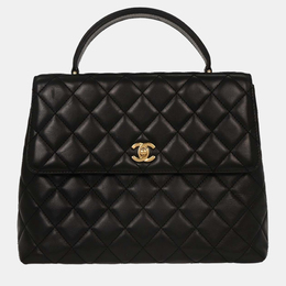 Chanel: Чёрная сумка 