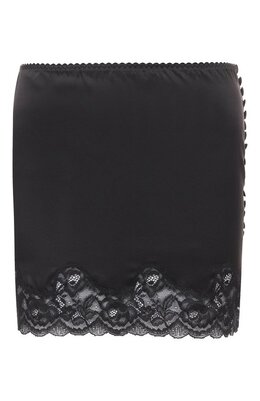 Daniil Antsiferov: Атласная юбка 