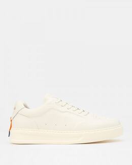 Barracuda: Белые кроссовки 