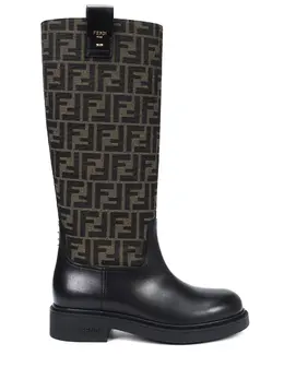 FENDI: Чёрные сапоги 