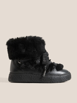 Guess: Чёрные ботинки 