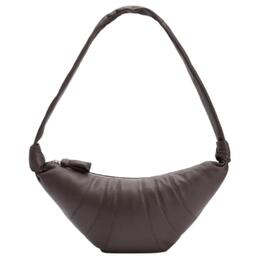 Lemaire Сумка-круассан Croissant Series Lamb, средний размер, цвет badger brown bg0001-ll095-102
