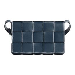 Bottega Veneta Сумка через плечо CASSETTE из коровьей кожи, кросс-боди средний мужской dark blue и natural 758105v39k03307