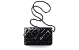 Chanel Ранняя осень 22A 2.55 телячья лакированная кожа и черный металл кроссбоди сумки женские black a70328-b02281-94305