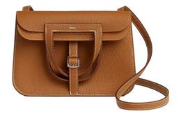 Hermes Сумка Halzan Clemence Bullock Leather Horseshoe, через плечо, кросс-боди женская 37 Gold Brown h082027ck37