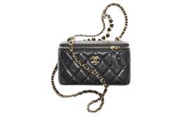 Chanel Яркий кожаный клатч с эффектом крепированной кожи на одно плечо женский черный ap3784-b15580-94305