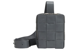 Сумка-слинг из телячьей кожи мужская gray Bottega Veneta 701366vcq721242