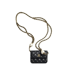 Кожаная сумка через плечо Chanel ap4010-b16719-94305