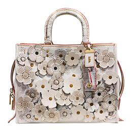 Coach Кожаная сумка Rogue большая женская белая 58964-olchk