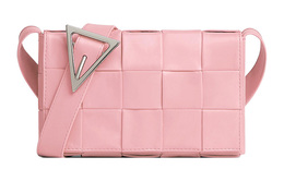 Кассетная кросс-боди сумка Small Intreccio розовая Bottega Veneta, Set (Bag+Dust Bag) 717587vcq715834