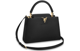 Верхняя ручка Capucines Taurillon Pm Noir Black Louis Vuitton, Set (Bag+Dust Bag) m42259