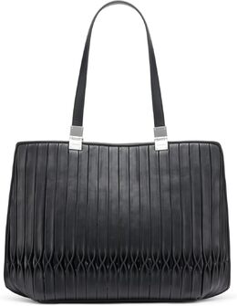 Сумка-тоут Calvin Klein Granite Geometric - веганская кожа, монограмма, 3 кармана, Black/Silver Pintuck b0dyyfxjtl | black/silver pintuck