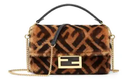 Fendi Сумка сумка-багет из овчины 8bs017a8hpf180s